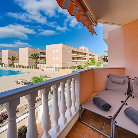 Front Ocean Lovely Modern Cozy Apartman *